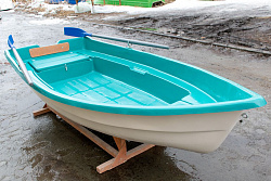 Пластиковая лодка Тортилла - 3 с рундуками