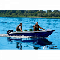 Стеклопластиковая лодка Пингвин (тримаран)