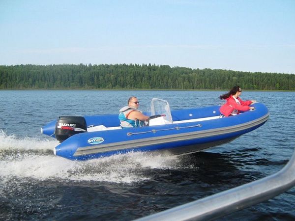 Лодка надувная RIB Skyboat SB 520 RA