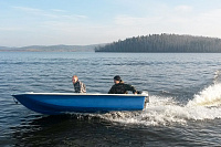 Пластиковая лодка Легант - 390