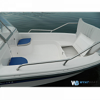 Стеклопластиковый катер Wyatboat - 430 DCM (тримаран)