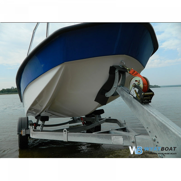 Стеклопластиковый катер Wyatboat - 430 DCM (тримаран)