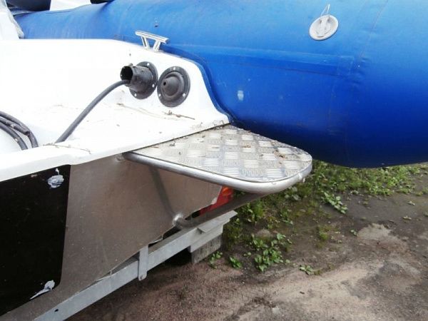 Лодка надувная RIB Skyboat SB 520 RA